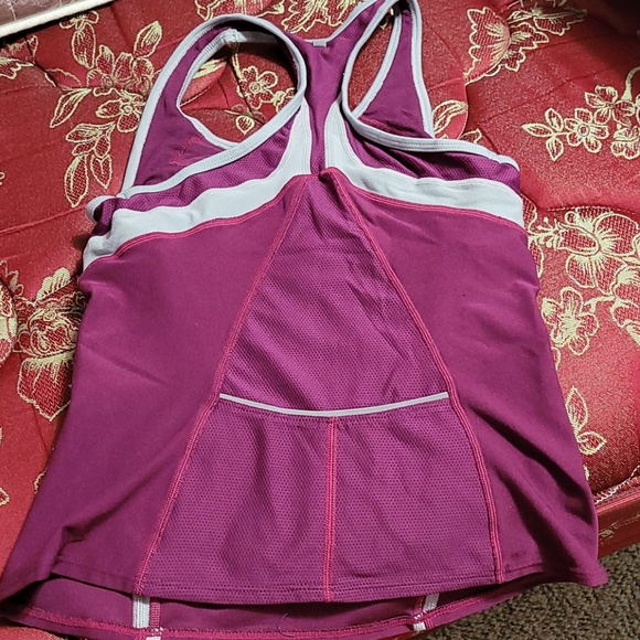 Tank top - Picture 2 of 3